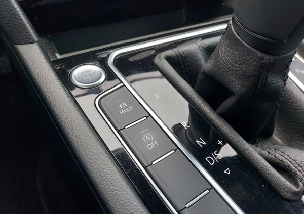 Volkswagen Passat cena 119900 przebieg: 111660, rok produkcji 2020 z Skępe małe 596